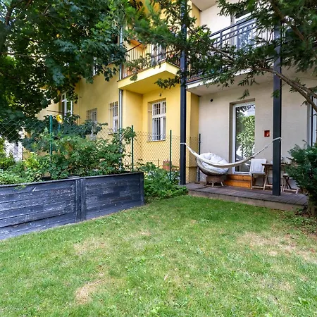 Urban Oasis - Medic Garden Apartmán